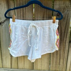 Francesca’s ‘Alya’ Aztec casual shorts, NWT!, size small